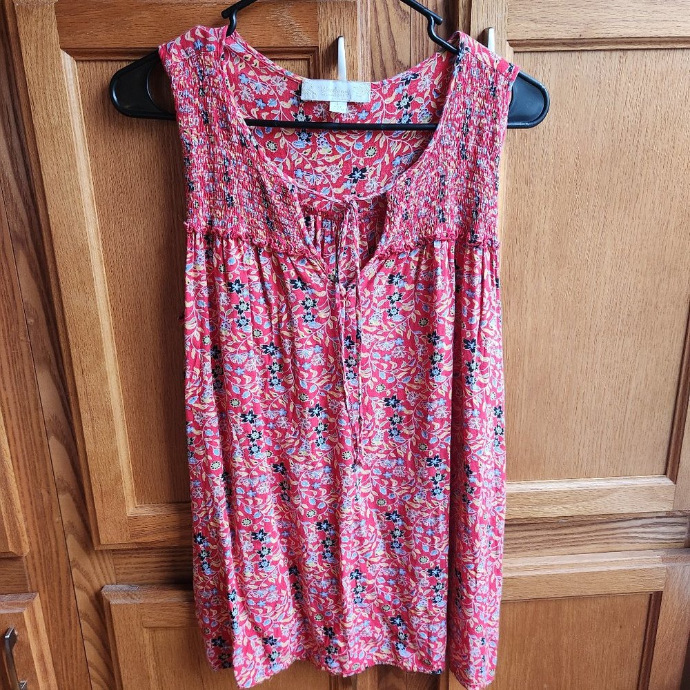 Weekend by Suzanne Betro Red Floral Top Size Large